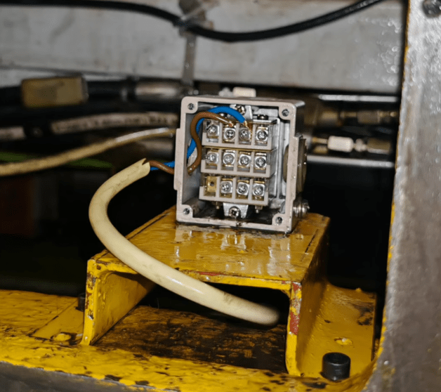 Troubleshooting of limit switch in CNC&nbsp;machine