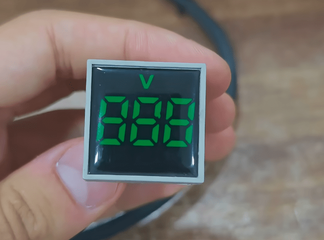 Gərginlik indikatorunun dövrəyə&nbsp;qoşulması